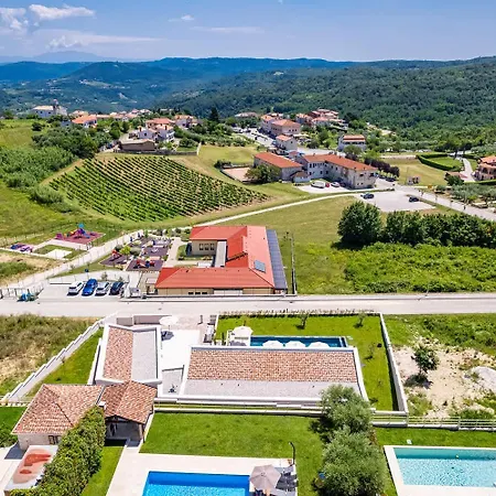 Andrea Villa Vižinada